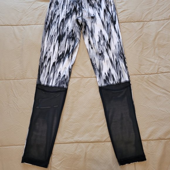 C&C California HIGH-WASIT MESH PANEL / MOTO LEGGING - Picture 5 of 10